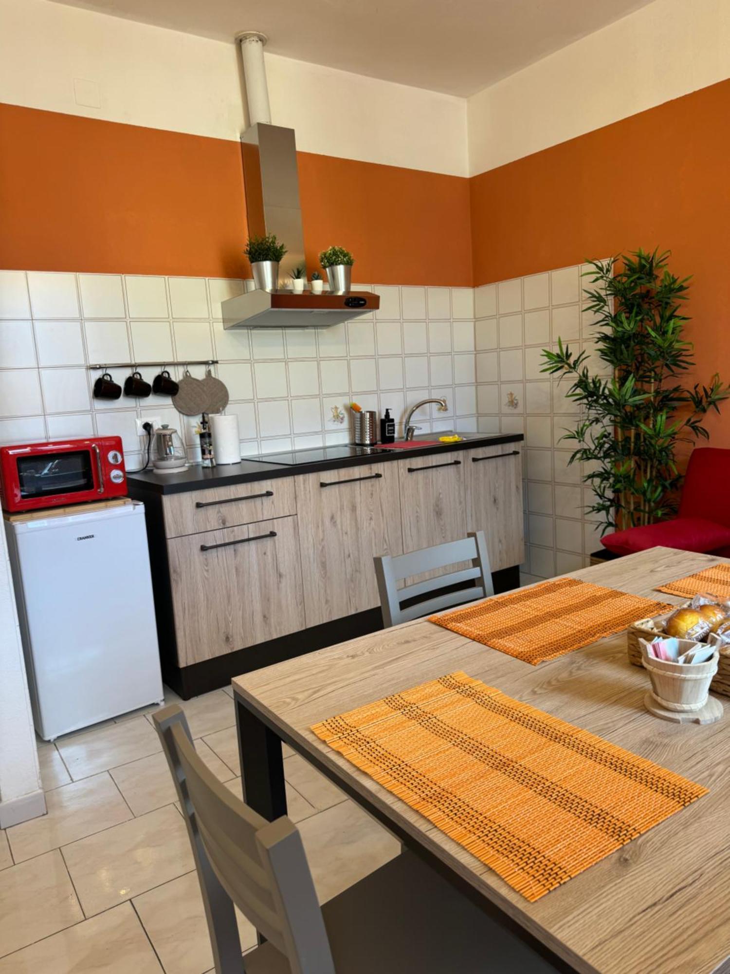 Colben Tuscany Home - Il Mare Dalla Finestra Nell'Atmosfera Tipica Livornese Livorno Exterior foto